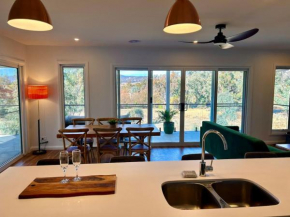 House on the hill Wodonga